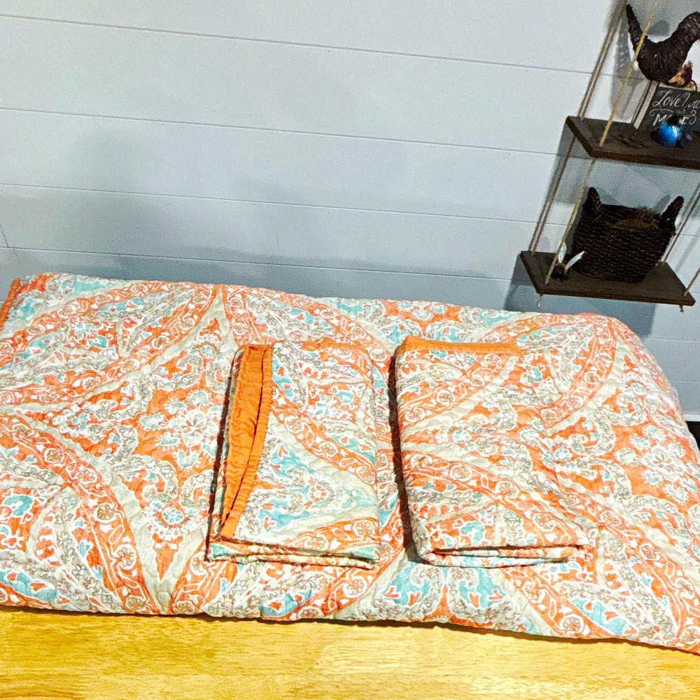 Comfort Spaces Reversible Quilted Floral Full Size Comforter Orange/Blue